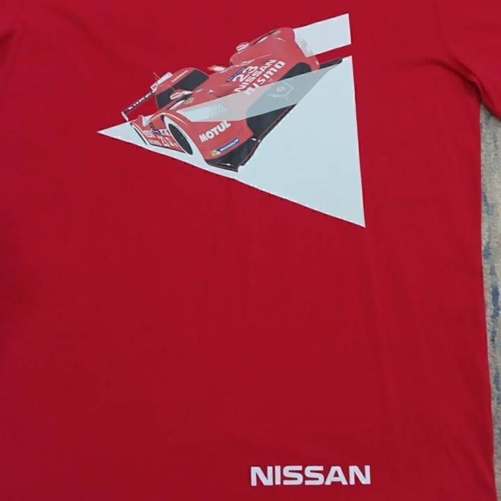 Nissan Racing Car T-shirt Rad Red Medium